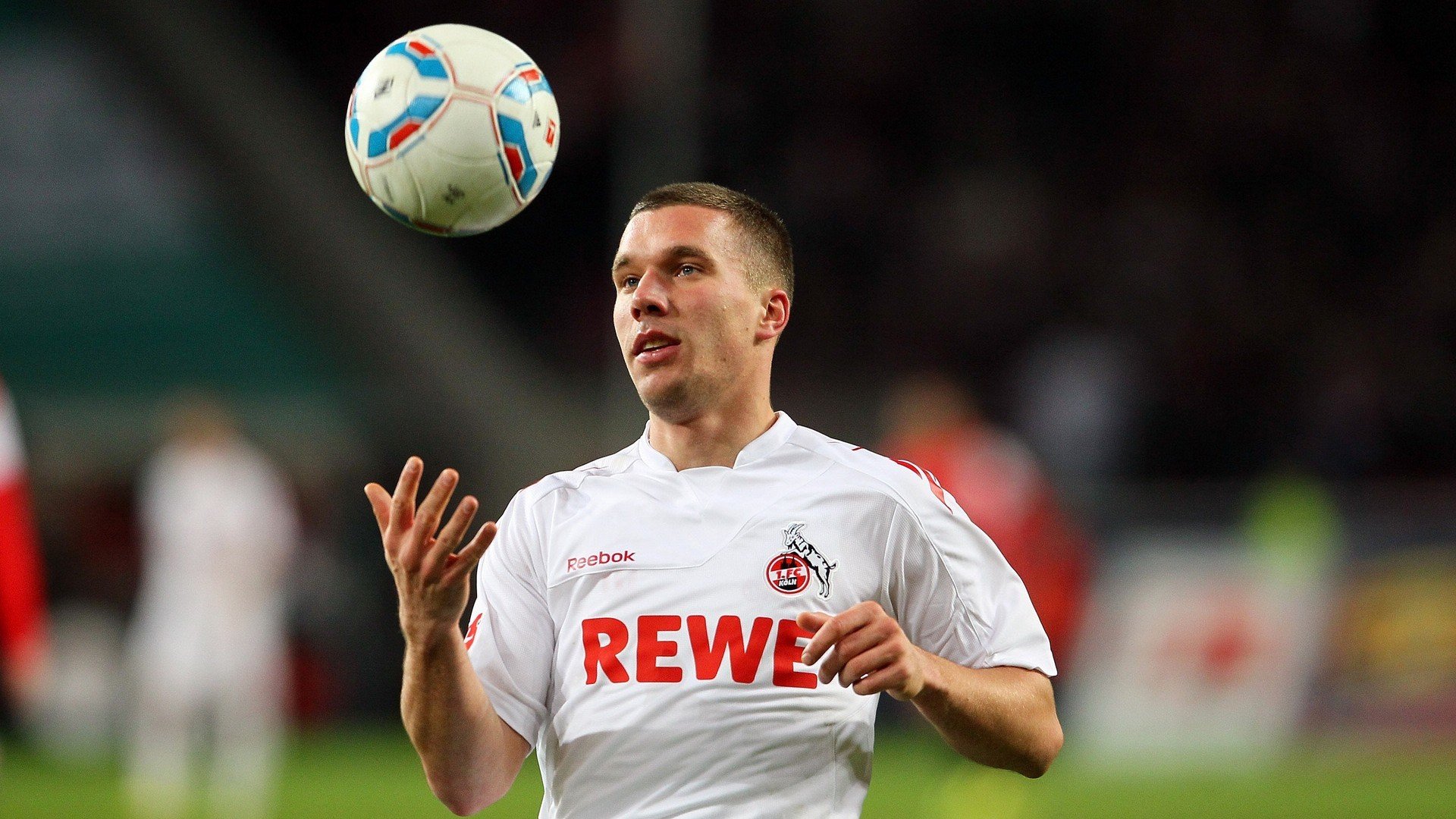 开云体育下载-冬奥项目滑雪U型场地受关注，冬奥会自由式滑雪中u型场地技巧比赛,运动员出现失误